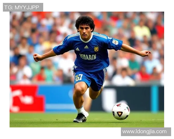 足球明星在绿茵场上的精彩瞬间高清照片集锦展现他们的风采与激情